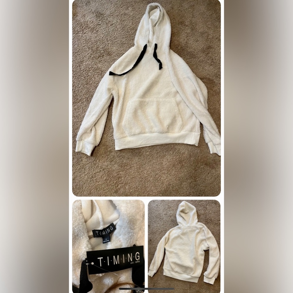 Timing Juniors Fuzzy Hoodie Small NWT